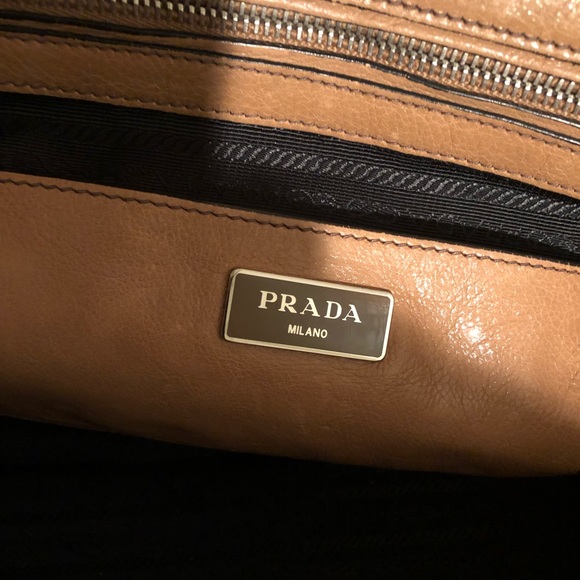 Authentic Prada Milano Leather Double Zip Tote - Picture 6 of 13